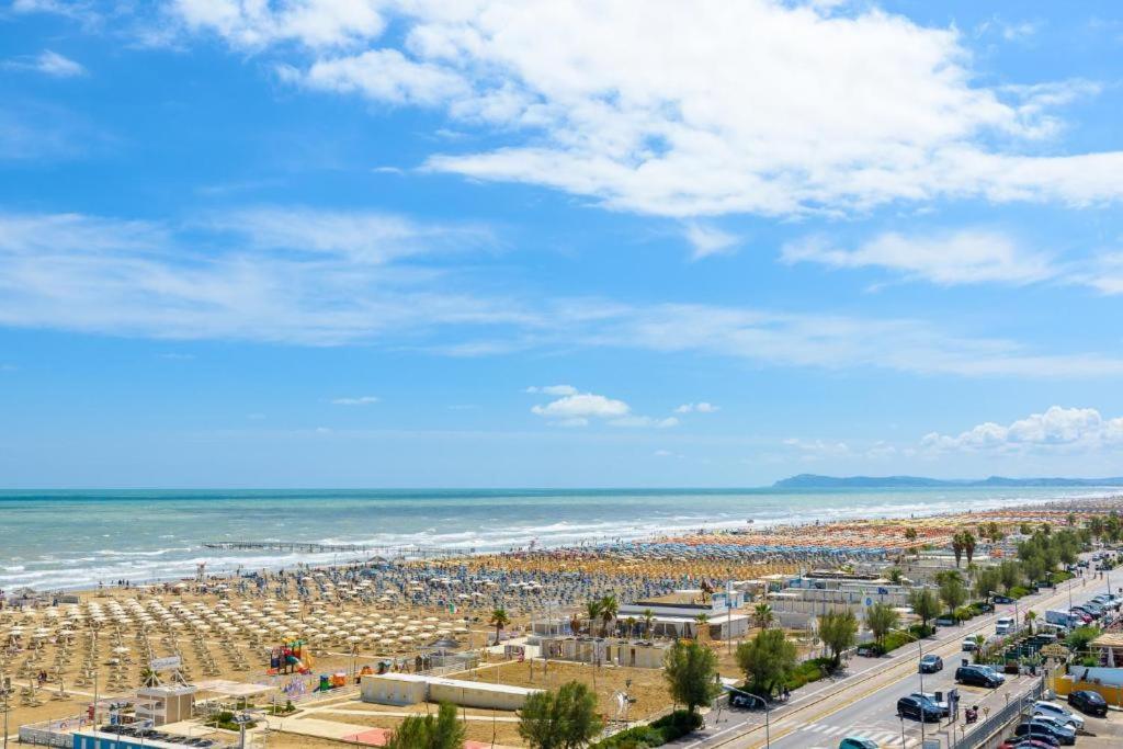 Hotel Audi Frontemare Rimini Zewnętrze zdjęcie