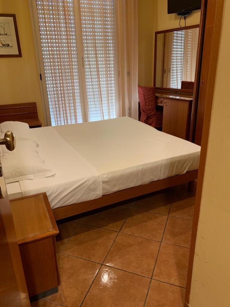 Hotel Audi Frontemare Rimini Zewnętrze zdjęcie