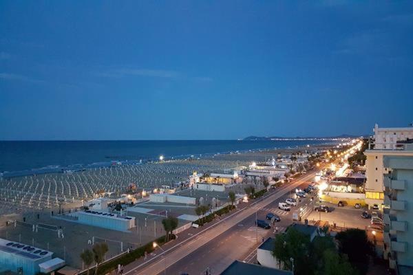 Hotel Audi Frontemare Rimini Zewnętrze zdjęcie