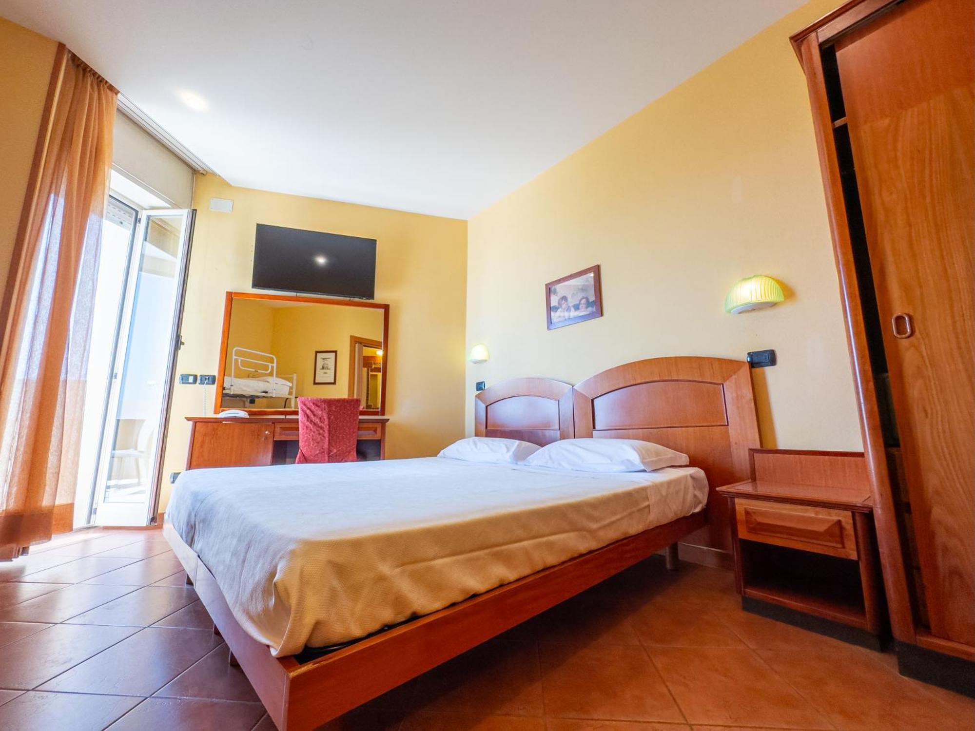 Hotel Audi Frontemare Rimini Zewnętrze zdjęcie