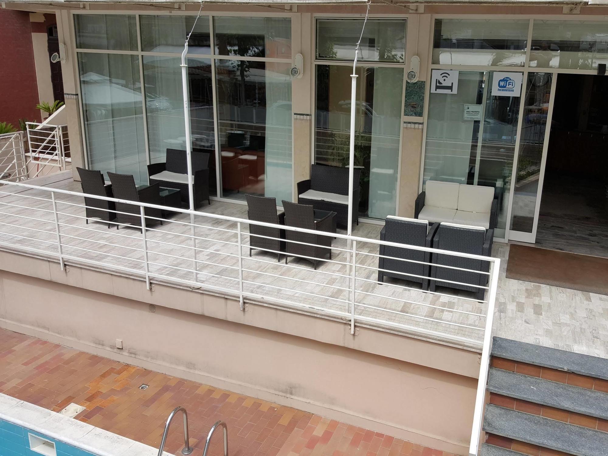 Hotel Audi Frontemare Rimini Zewnętrze zdjęcie