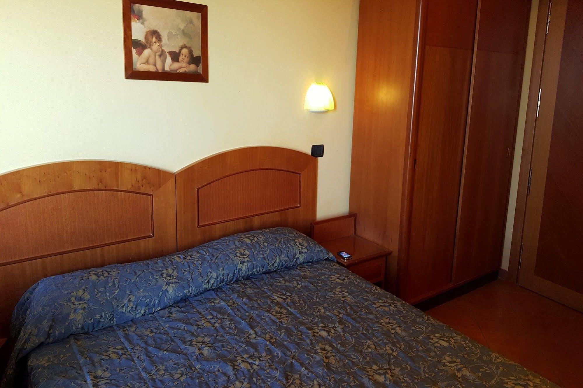 Hotel Audi Frontemare Rimini Zewnętrze zdjęcie