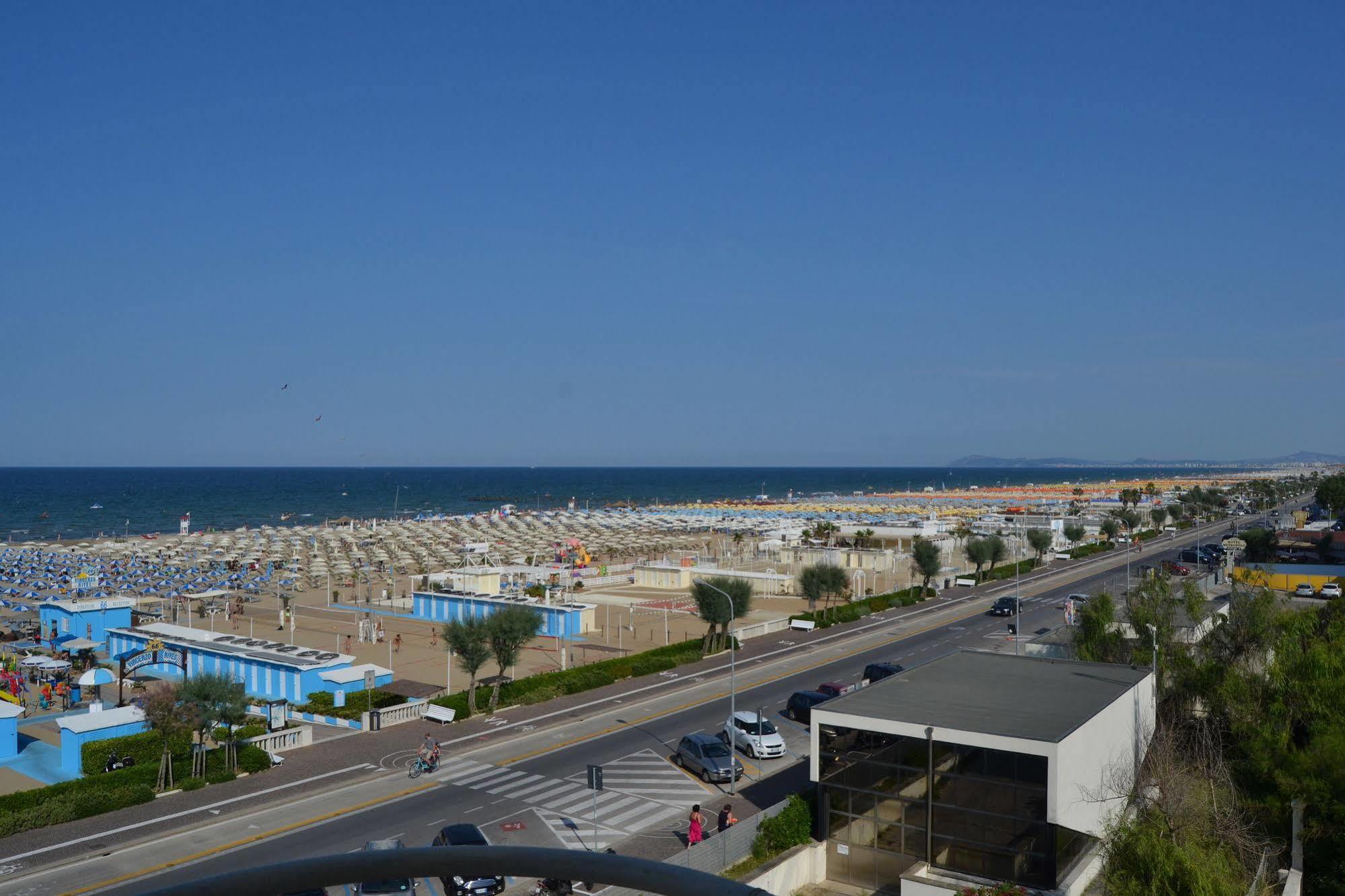 Hotel Audi Frontemare Rimini Zewnętrze zdjęcie